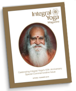 2016 Spring-Summer Integral Yoga Magaine cover