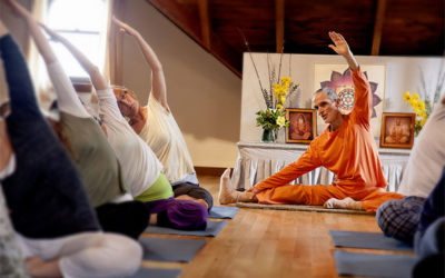 Yoga Teaching Essentials Online – Starts April 24, 2022